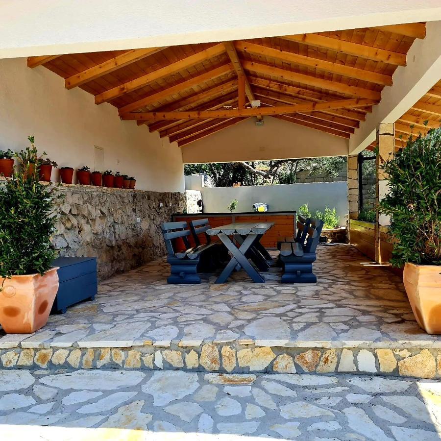 Vila Maslina Apartments Mit Pool Und Garten Nahe Am Strand Tučepi المظهر الخارجي الصورة
